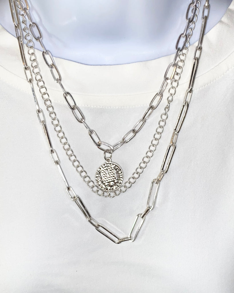 Triple necklace