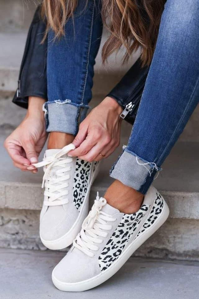 Wild Paws Sneakers