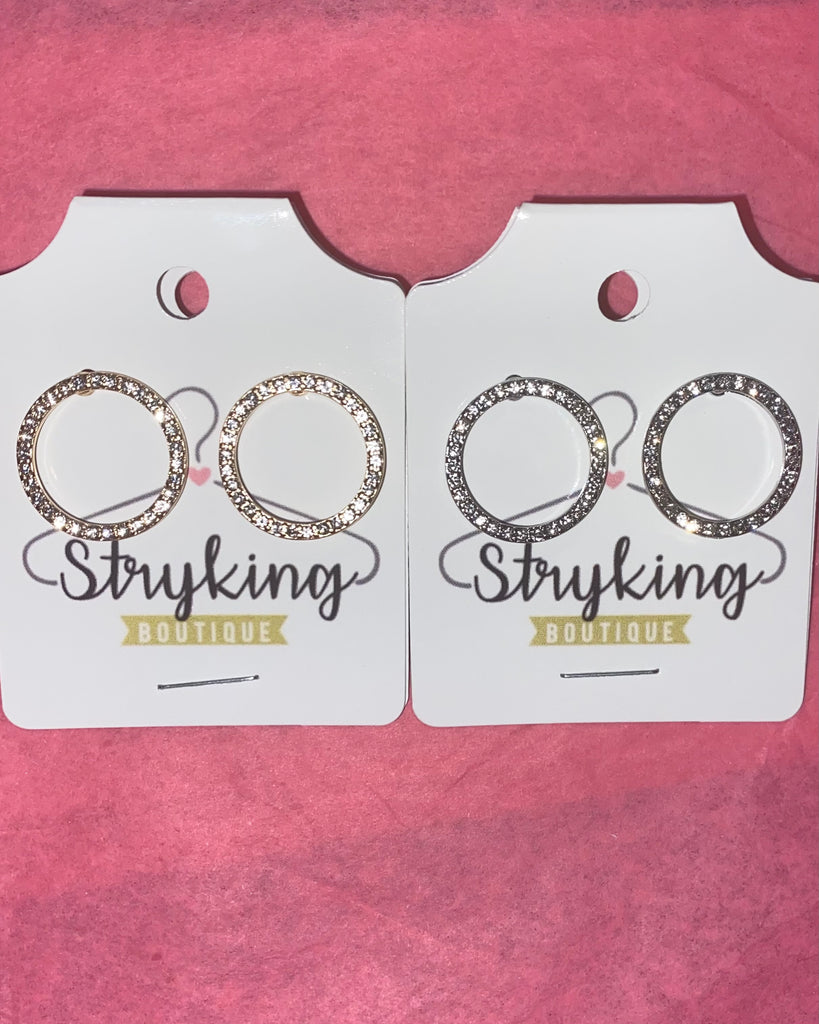 Circle studs