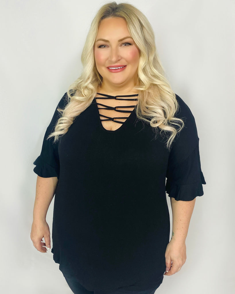 HOOKED ON YOU CURVY TOP