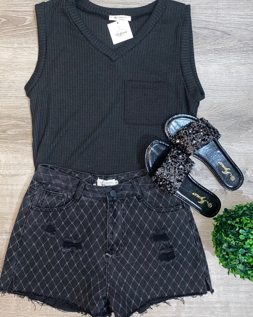 Black Diamond Short