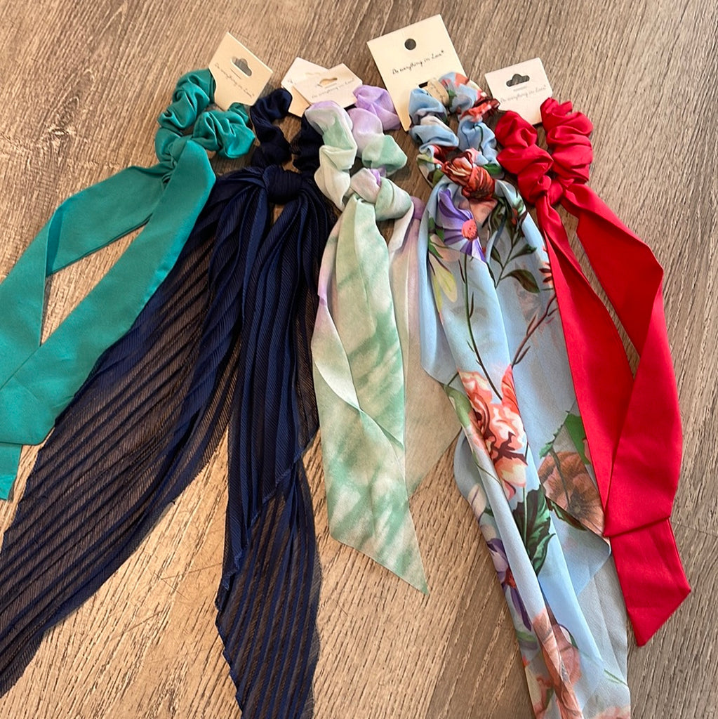 Rae Scrunchie