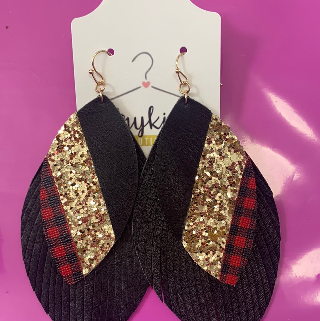 Holiday cheer earring