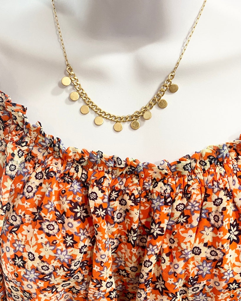 Gold pebble necklace